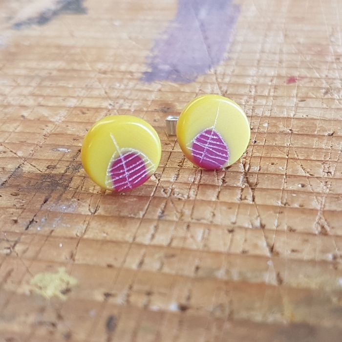 mini round stud earrings